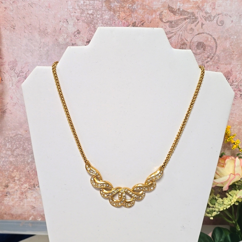 Vintage 1950's Trifari Rhinestone Necklace